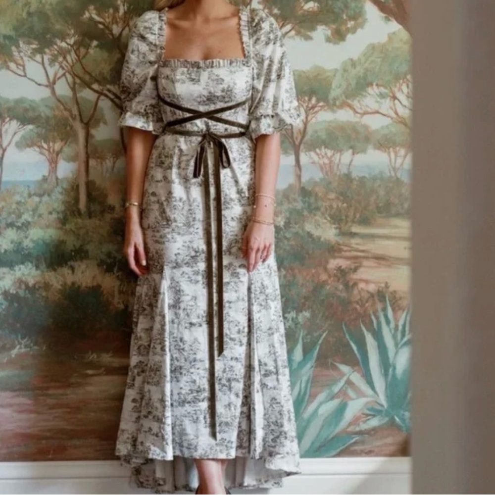Antonio Melani x Nicola Bathie Hailie Stretch Jaquard Puff Sleeve Tea Gown